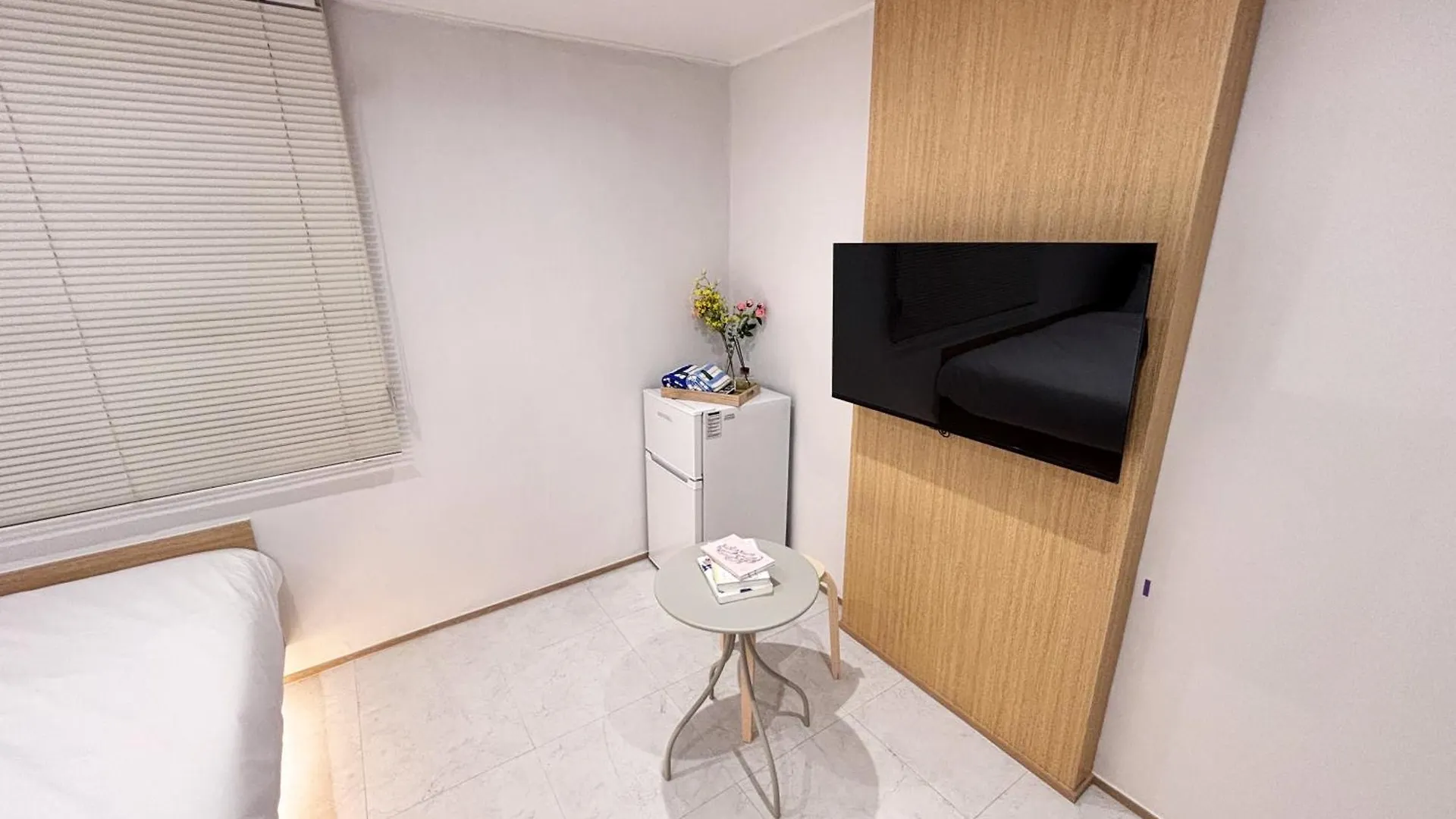Monolith Stay Hotel Incheon Bupyeong Station