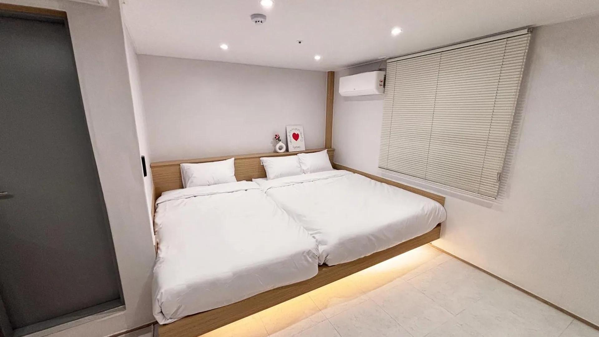 Monolith Stay Hotel Incheon Bupyeong Station