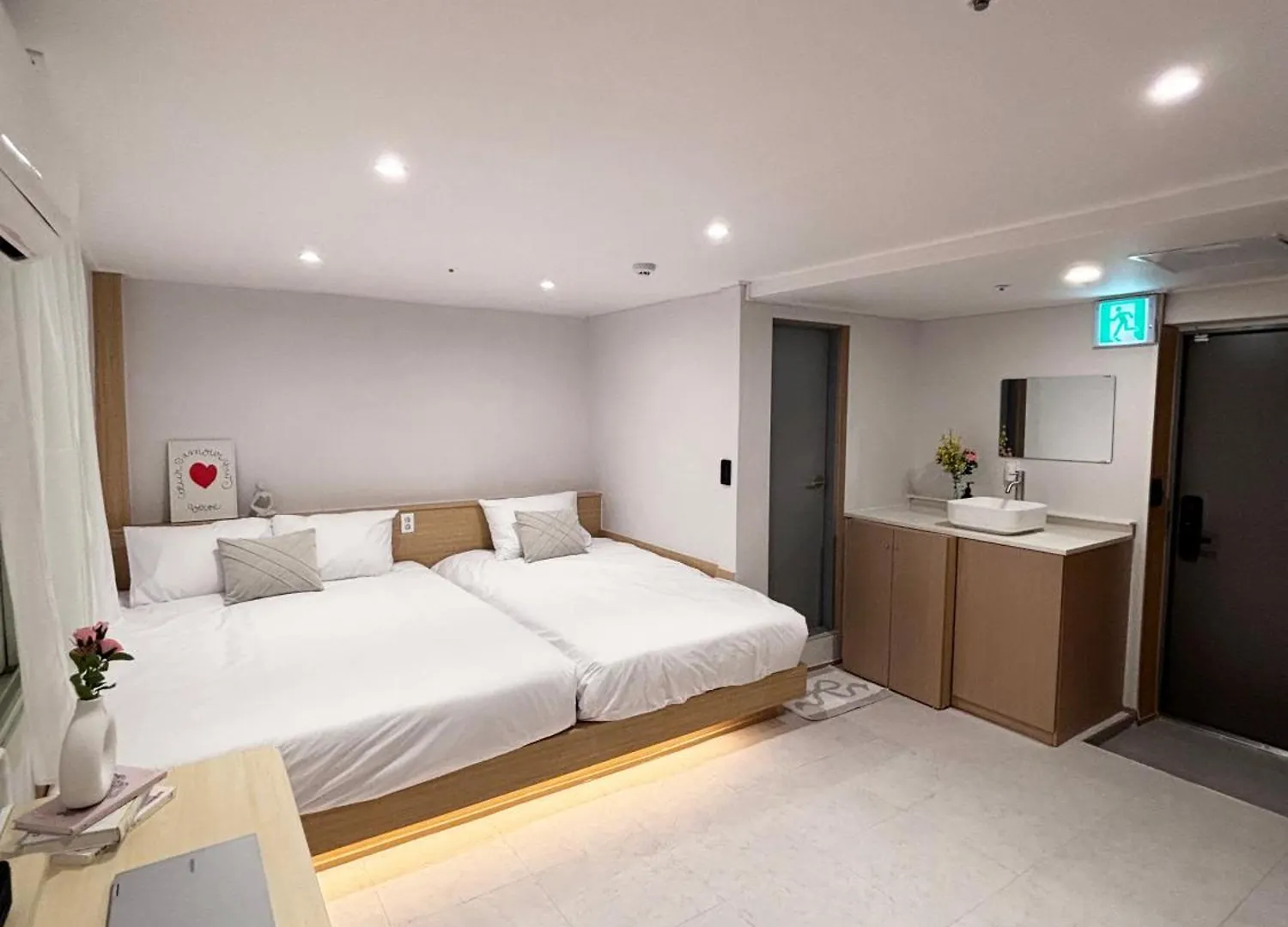 Monolith Stay Hotel Incheon Bupyeong Station 0*,