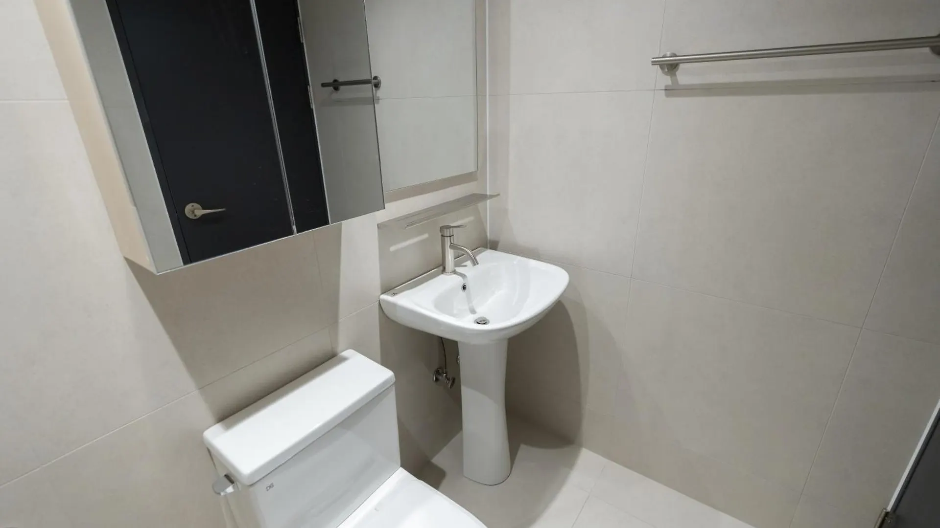 Monolith Stay Hotel Incheon Bupyeong Station 0*,