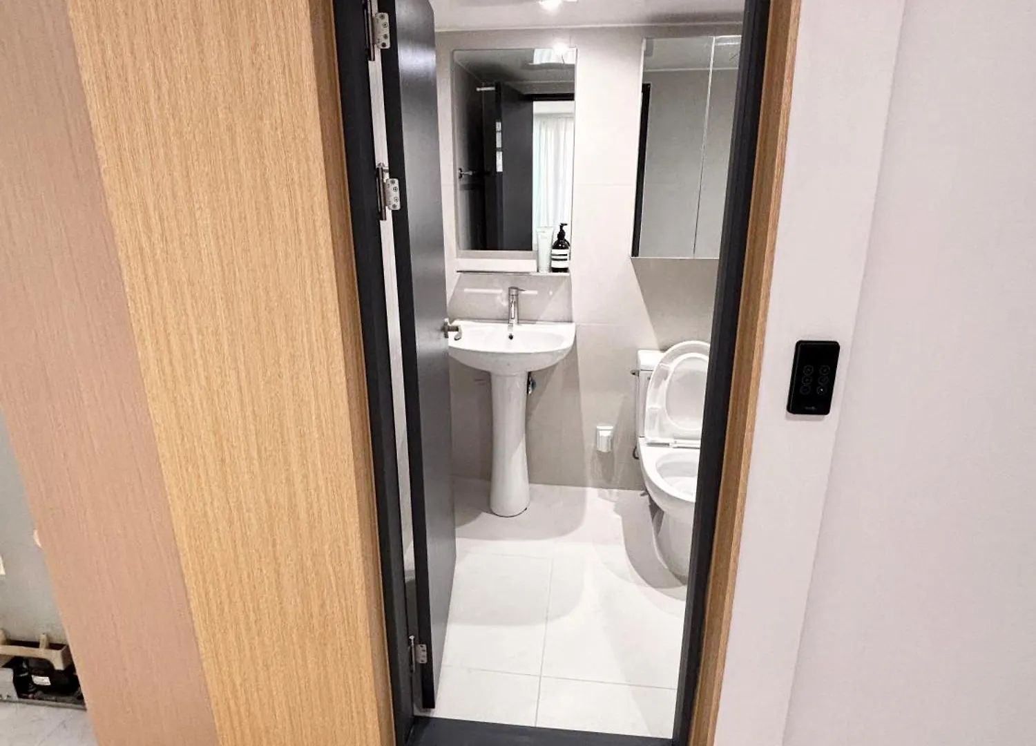 Monolith Stay Hotel Incheon Bupyeong Station