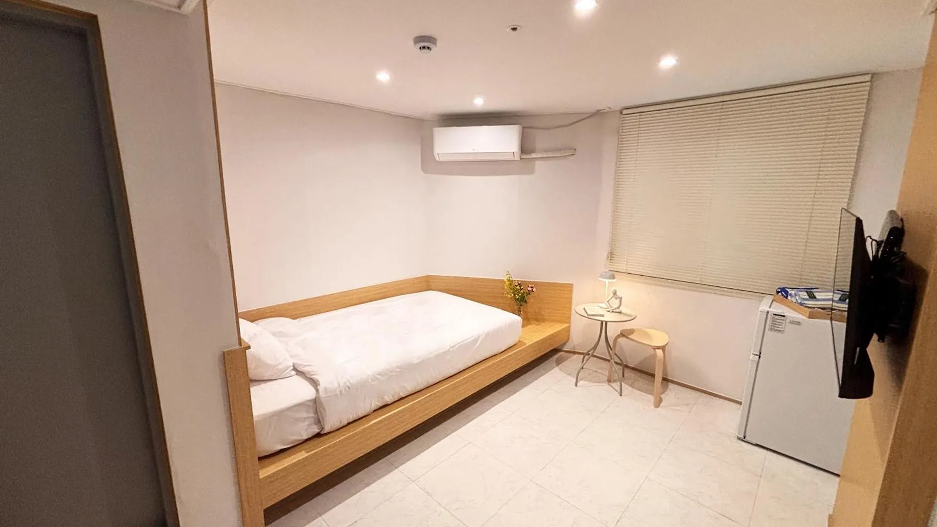Monolith Stay Hotel Incheon Bupyeong Station